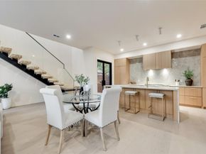 1622  Sylvan Avenue , Dallas Texas 75208