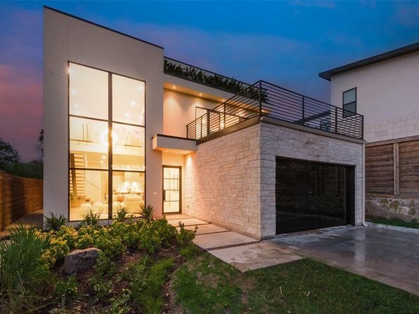 1622  Sylvan Avenue , Dallas Texas 75208