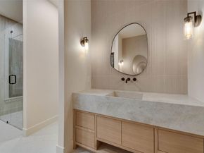 1622  Sylvan Avenue , Dallas Texas 75208