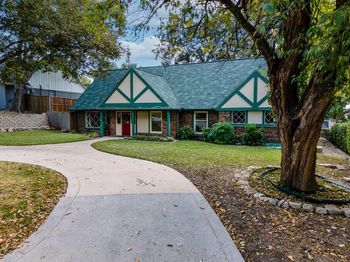 207  Summit Ridge Drive 
