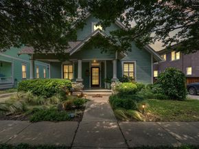 2206  College Avenue , Fort Worth Texas 76110