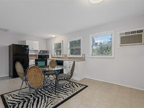 2206  College Avenue , Fort Worth Texas 76110