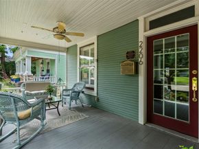 2206  College Avenue , Fort Worth Texas 76110