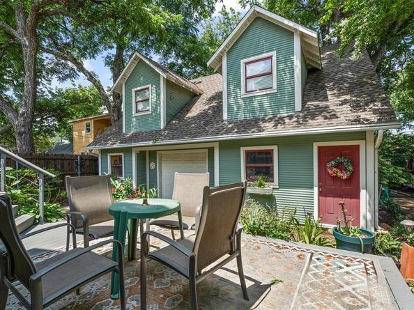 2206  College Avenue , Fort Worth Texas 76110