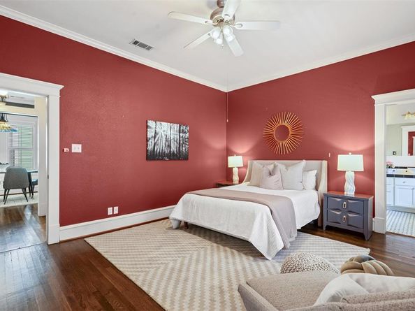 2206  College Avenue , Fort Worth Texas 76110