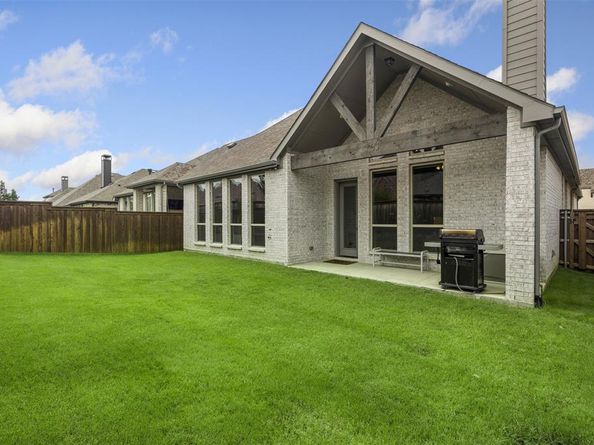 2921  Stonefield  , The Colony Texas 75056