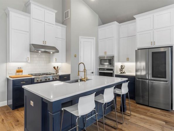 2921  Stonefield  , The Colony Texas 75056