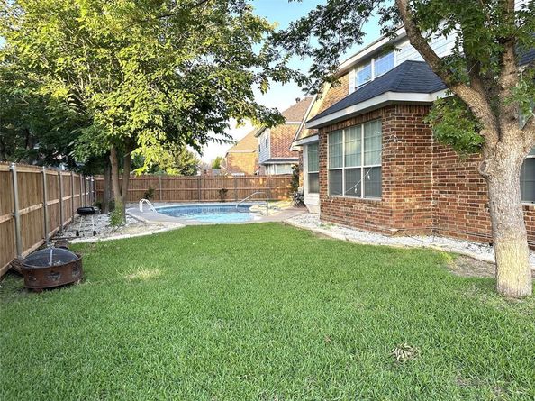 4201  Iron Lane , Mansfield Texas 76063