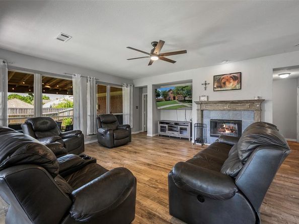 7305  Meadowwood Drive , Rowlett Texas 75089