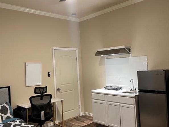 2816  Lacompte Drive , Dallas Texas 75227
