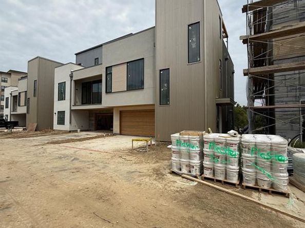 1111  Raiford Road  101, Carrollton Texas 75007