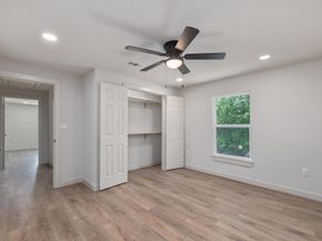 5629  Curzon Avenue , Fort Worth Texas 76107