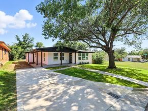 4804  Avenue G  , Fort Worth Texas 76105