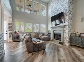 2805  Fountain View Boulevard , Cedar Hill Texas 75104