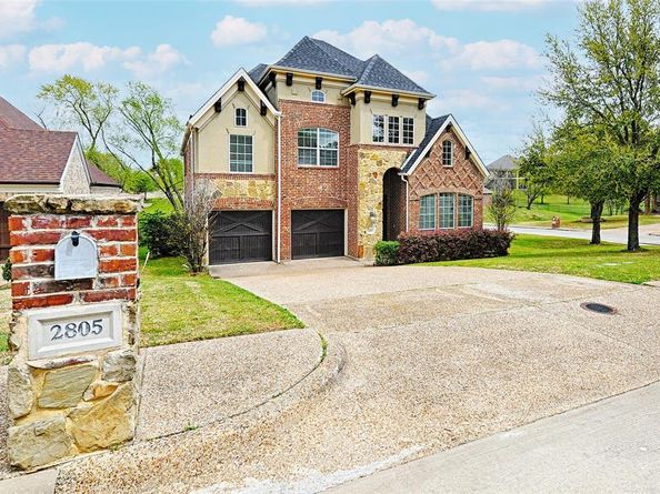 2805  Fountain View Boulevard , Cedar Hill Texas 75104
