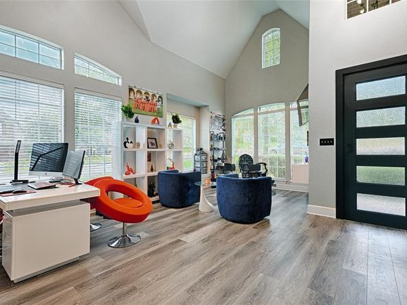 2805  Fountain View Boulevard , Cedar Hill Texas 75104
