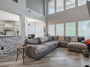 2805  Fountain View Boulevard , Cedar Hill Texas 75104
