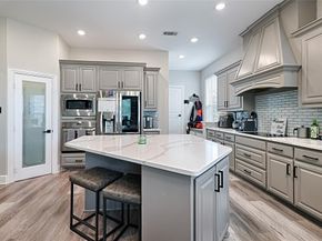 2805  Fountain View Boulevard , Cedar Hill Texas 75104
