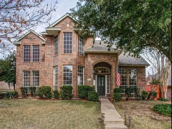 2418  Sherbrooke Lane 