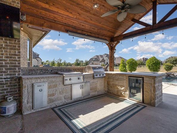 817  Moses Drive , Heath Texas 75032