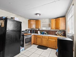 7826  Rilla Avenue , Dallas Texas 75217
