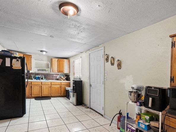 7826  Rilla Avenue , Dallas Texas 75217
