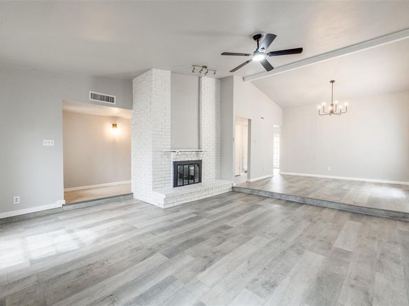 1906  Stockton Trail , Grand Prairie Texas 75052