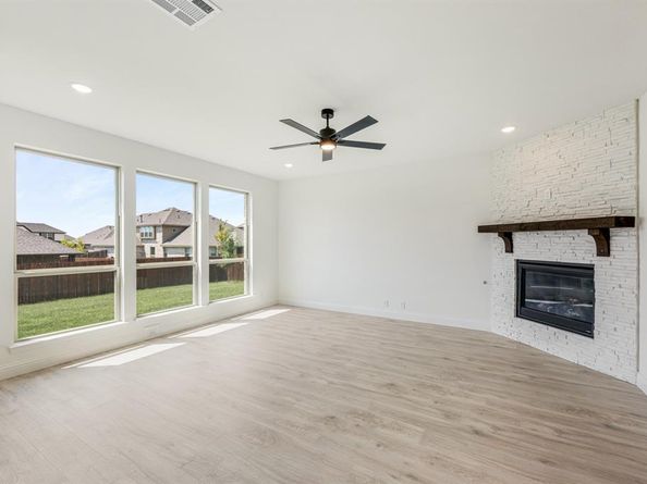 1200  Sylvia Street , DeSoto Texas 75115