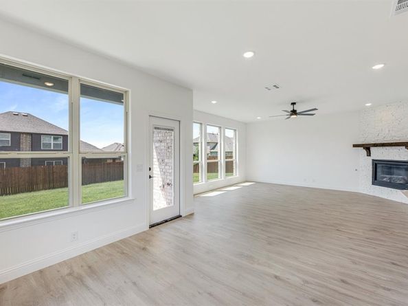 1200  Sylvia Street , DeSoto Texas 75115