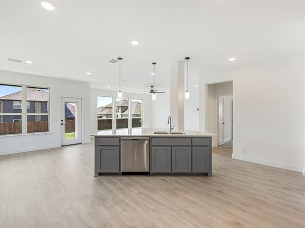 1200  Sylvia Street , DeSoto Texas 75115