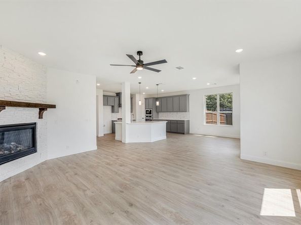 1200  Sylvia Street , DeSoto Texas 75115