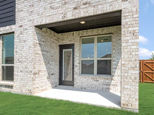 1200  Sylvia Street , DeSoto Texas 75115