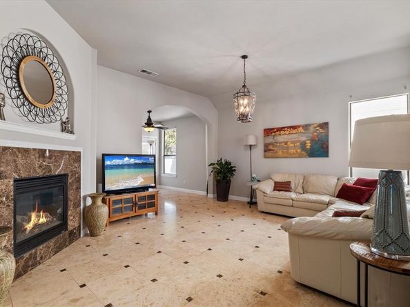 1637  Spanish Moss Way , Savannah Texas 76227