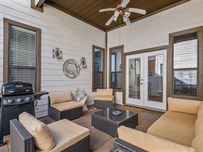 1637  Spanish Moss Way , Savannah Texas 76227