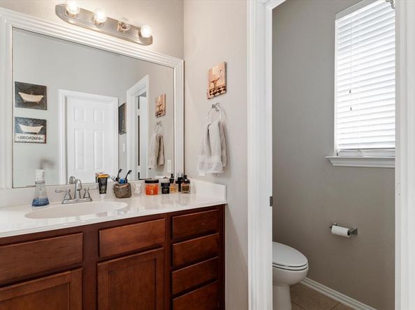 1637  Spanish Moss Way , Savannah Texas 76227