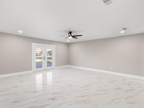 6509  Tina Court , Forest Hill Texas 76140