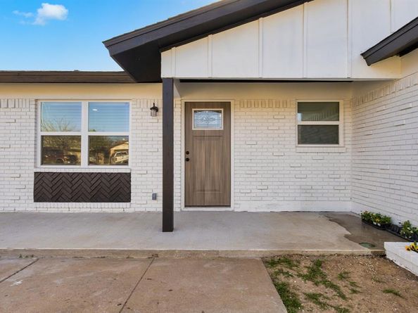 6509  Tina Court , Forest Hill Texas 76140