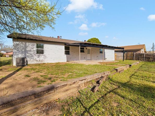 6509  Tina Court , Forest Hill Texas 76140