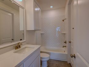 7231  VelvetLeaf  , Benbrook Texas 76126