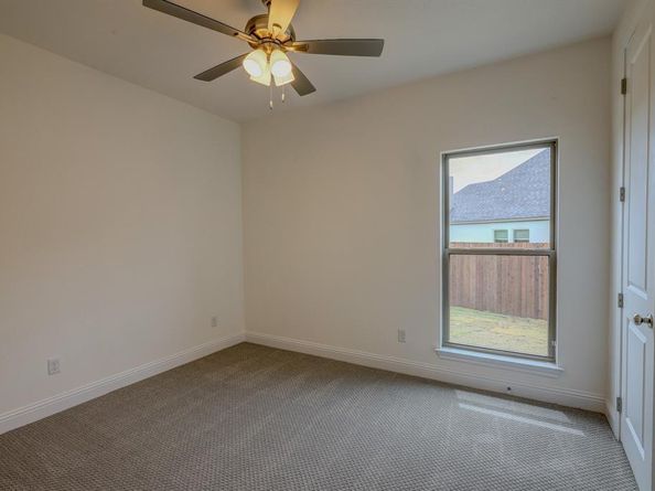 7231  VelvetLeaf  , Benbrook Texas 76126