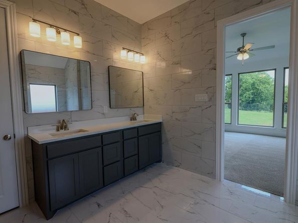 7231  VelvetLeaf  , Benbrook Texas 76126