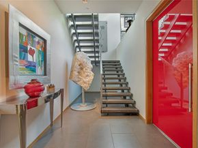 2913  Sale Street , Dallas Texas 75219