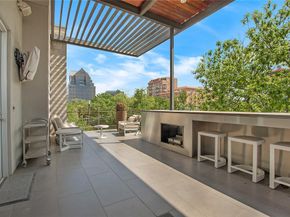 2913  Sale Street , Dallas Texas 75219