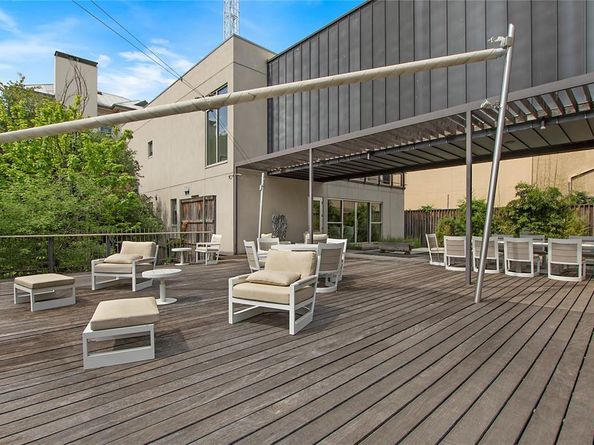 2913  Sale Street , Dallas Texas 75219