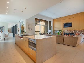2913  Sale Street , Dallas Texas 75219