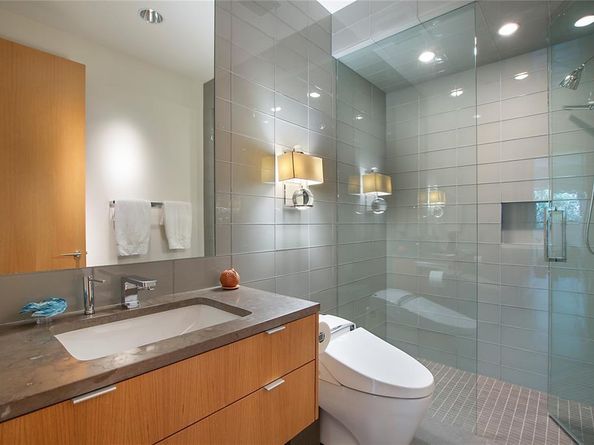 2913  Sale Street , Dallas Texas 75219