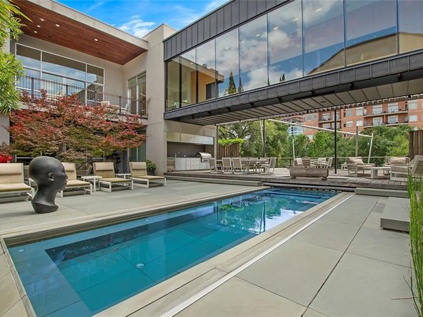 2913  Sale Street , Dallas Texas 75219