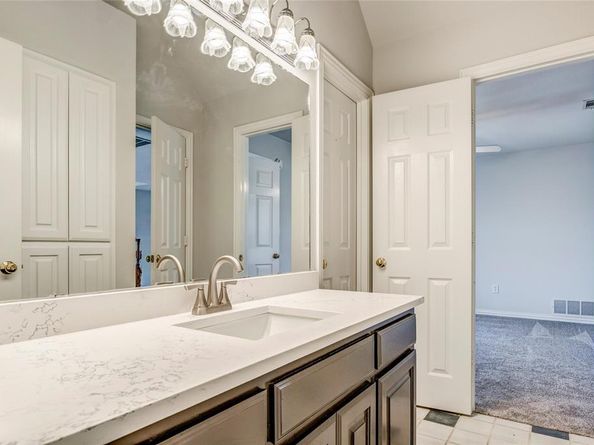 1600  Oak Ridge Drive , Corinth Texas 76210