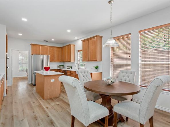 810  Linda Court , Allen Texas 75002