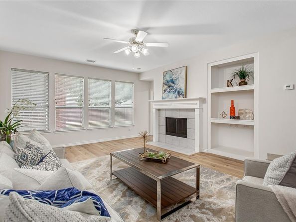 810  Linda Court , Allen Texas 75002
